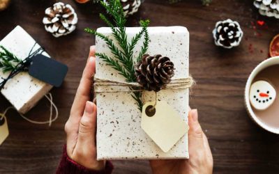 8 Easy Ways Your Business Can Stand Out This Holiday Season