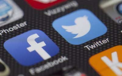 HubSpot: “Twitter vs. Facebook: Which Platform Should Your Business Be On?”